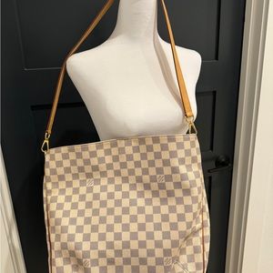 Louis Vuitton Soffi Handbag Damier